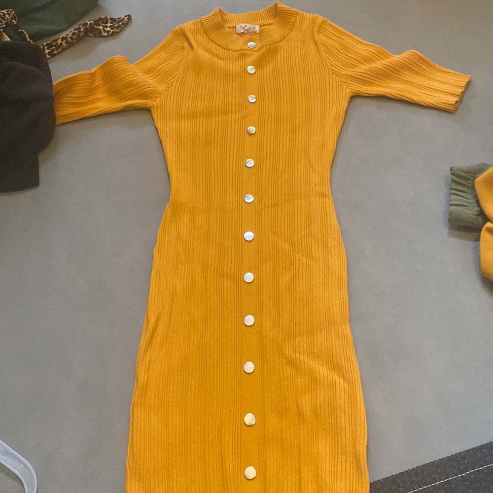 Gold large fitted stretchy dress